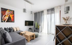 Rentplanet - Apartamenty Na Pradze